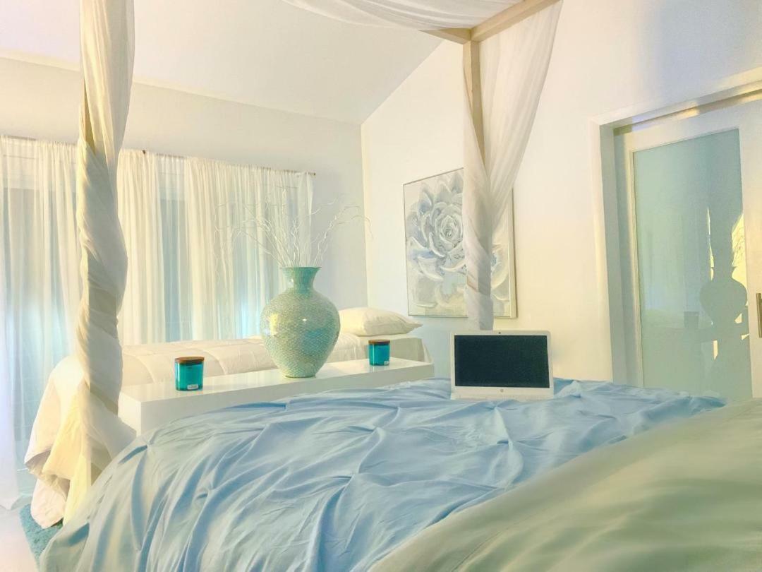 Mika'S Resort 거버너스 하버 외부 사진
